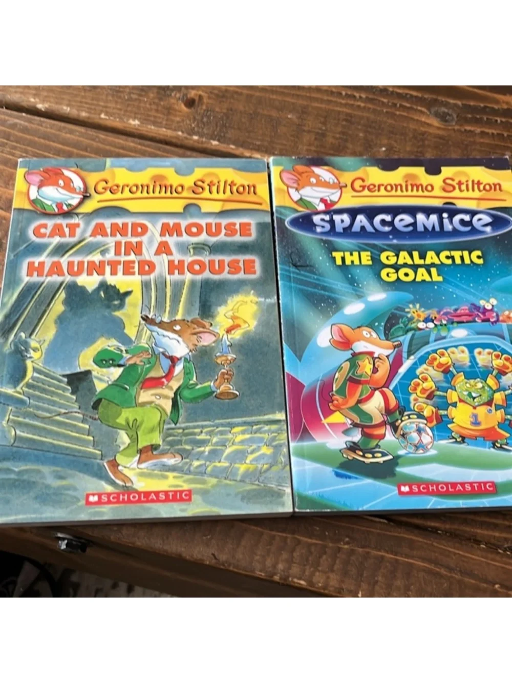 Kids Book Bundle - Picture 2 of 5